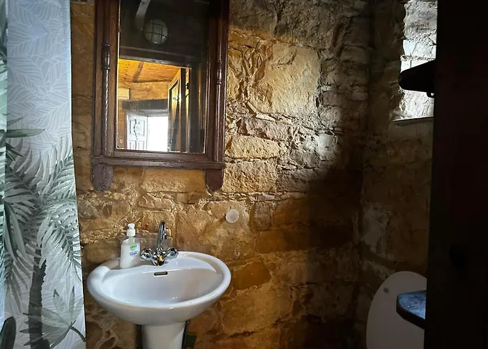 Landsted Pachna - Village Life *