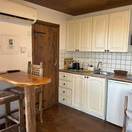 Pachna - Village Life 乡村民宿 *